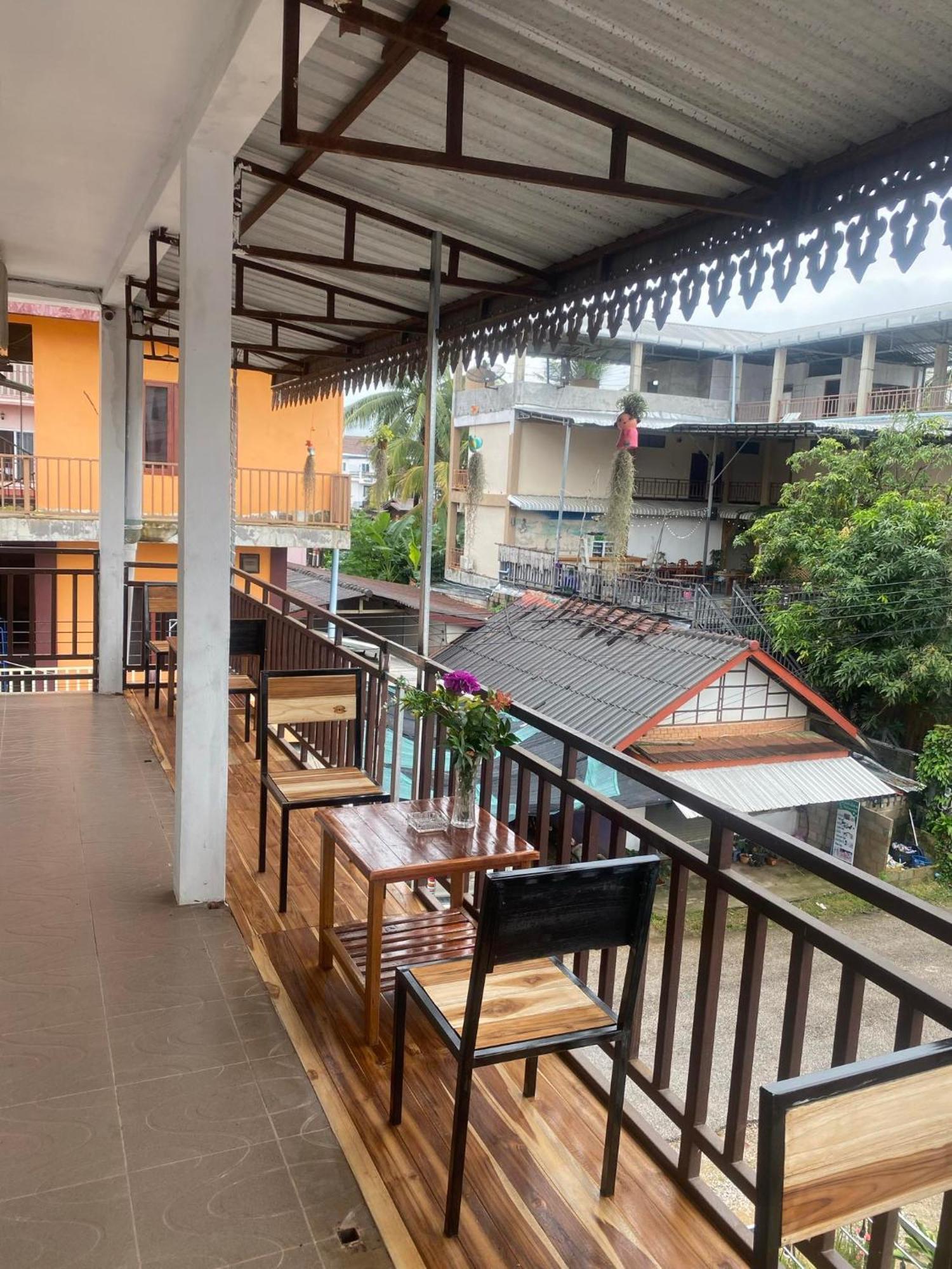 Vang Vieng Victory Guesthouse 外观 照片