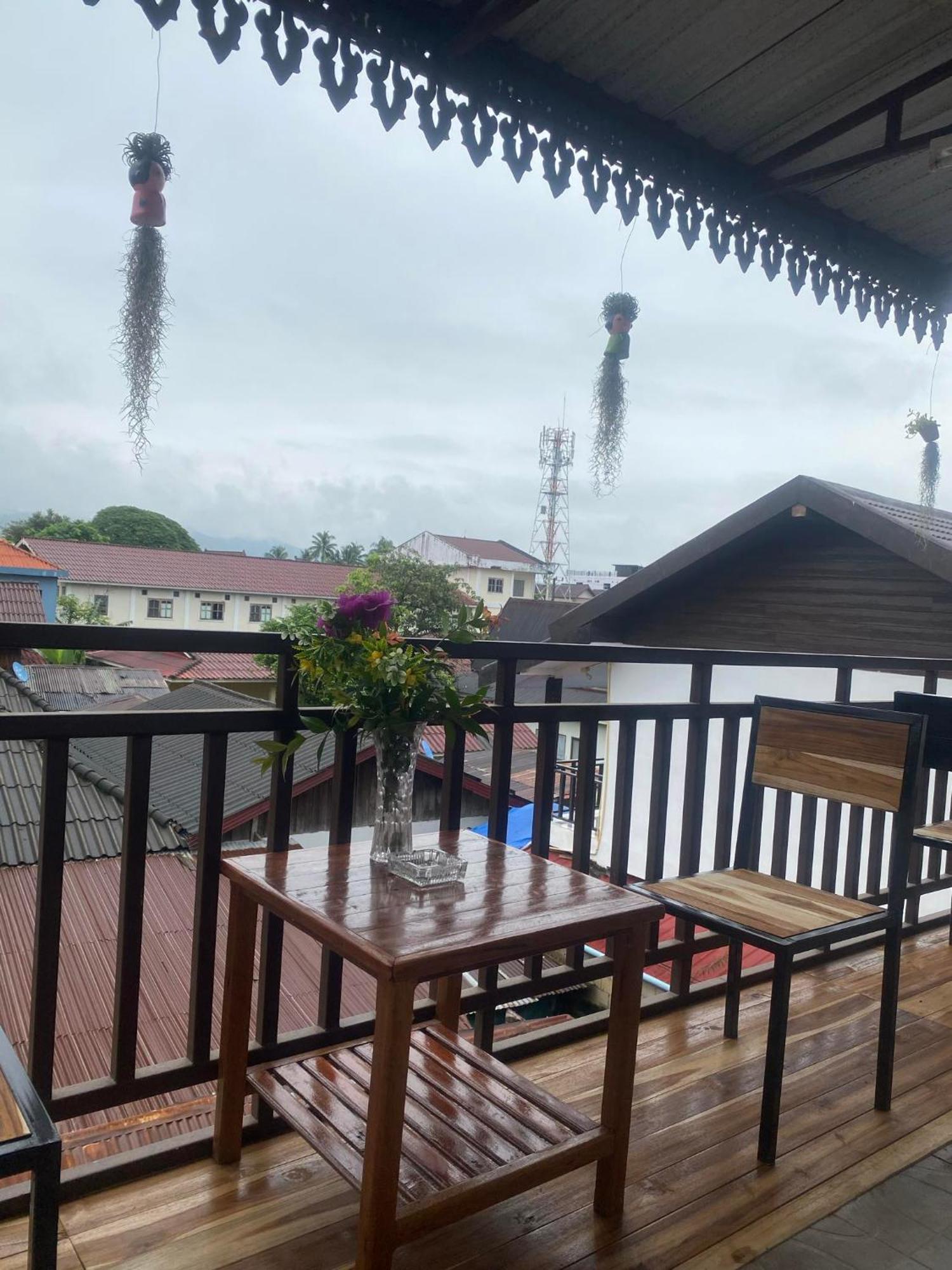 Vang Vieng Victory Guesthouse 外观 照片