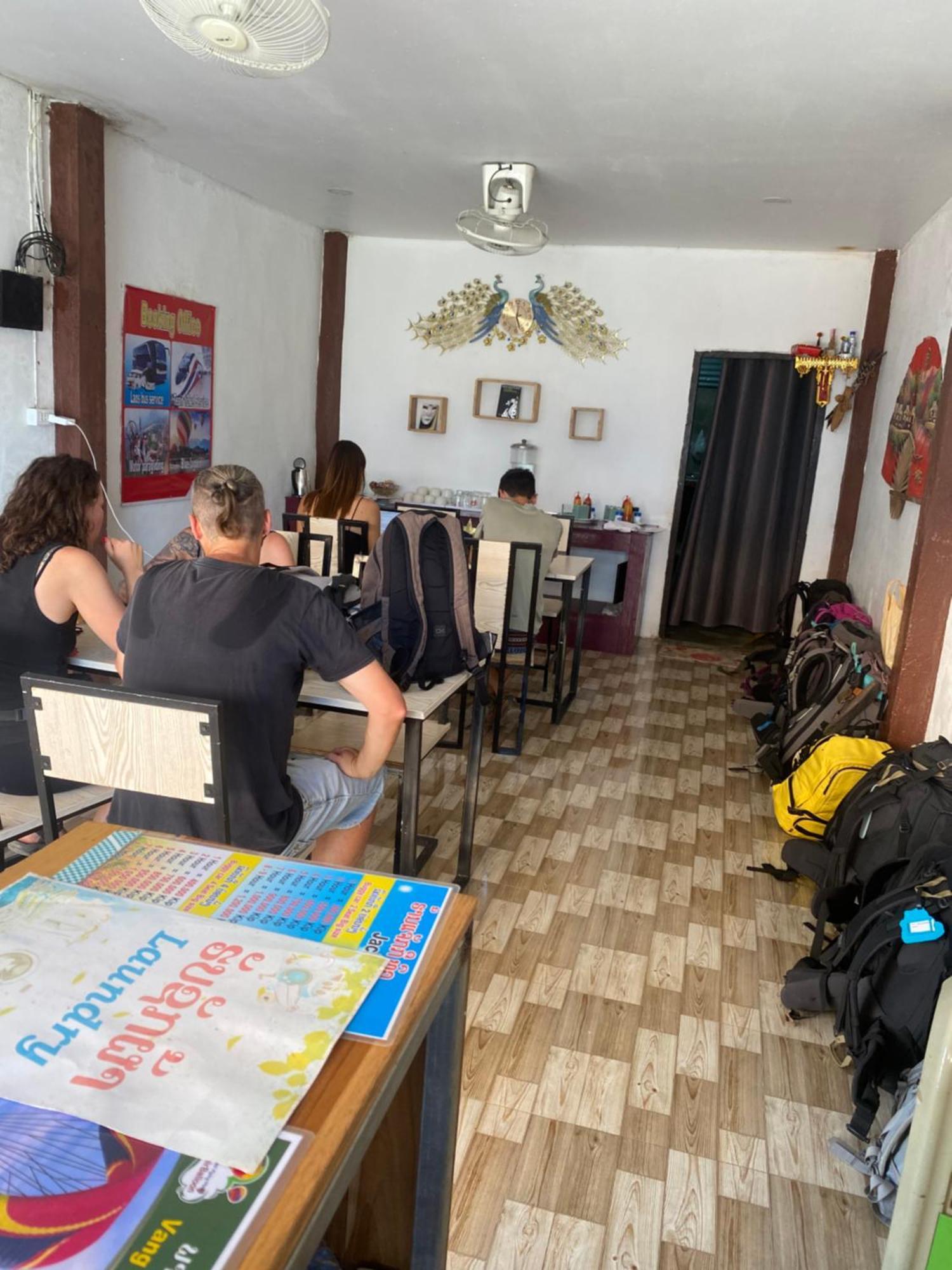 Vang Vieng Victory Guesthouse 外观 照片