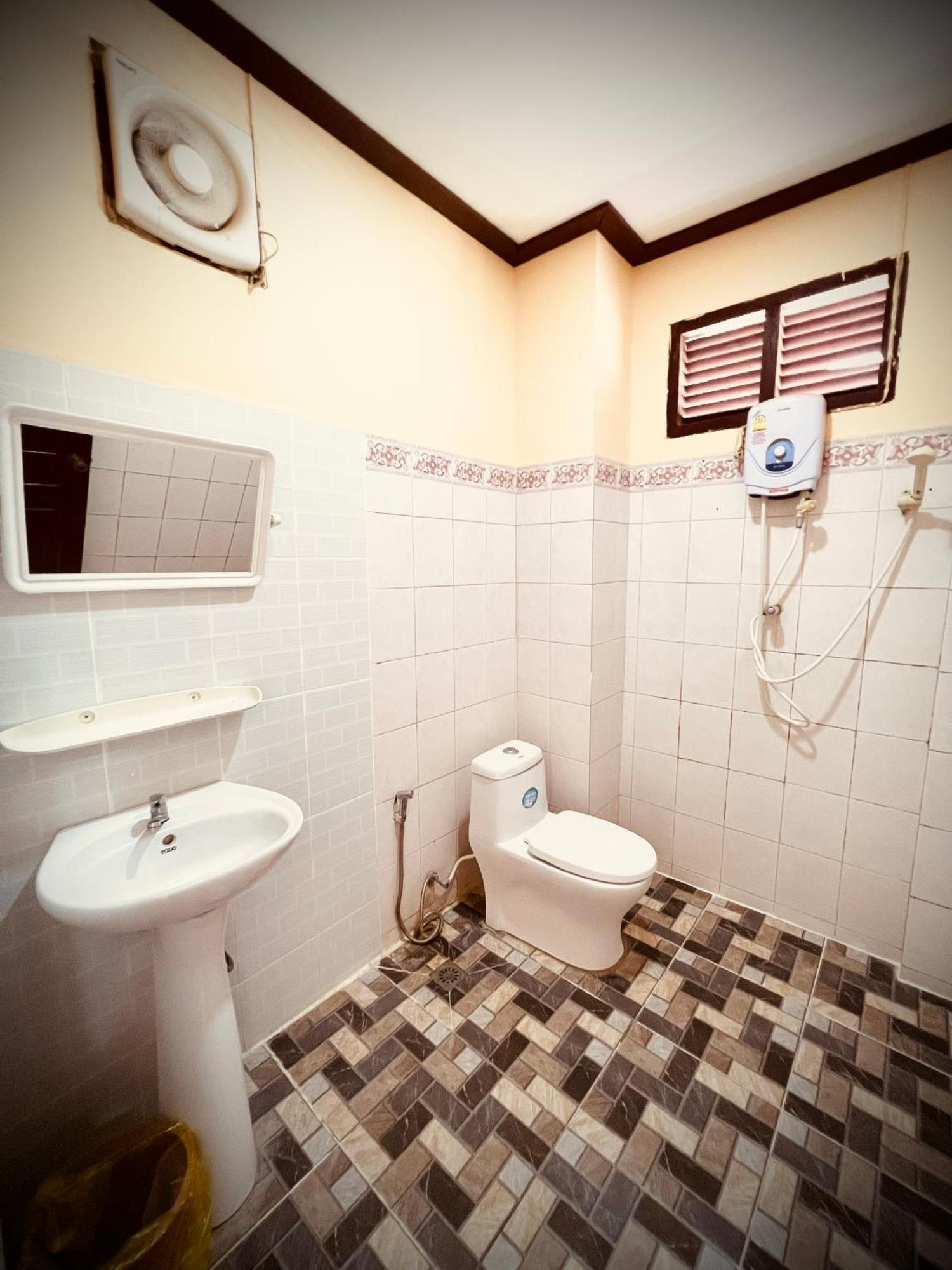 Vang Vieng Victory Guesthouse 外观 照片